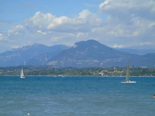 Albergo Grifone 1891 Peschiera del Garda 2*,