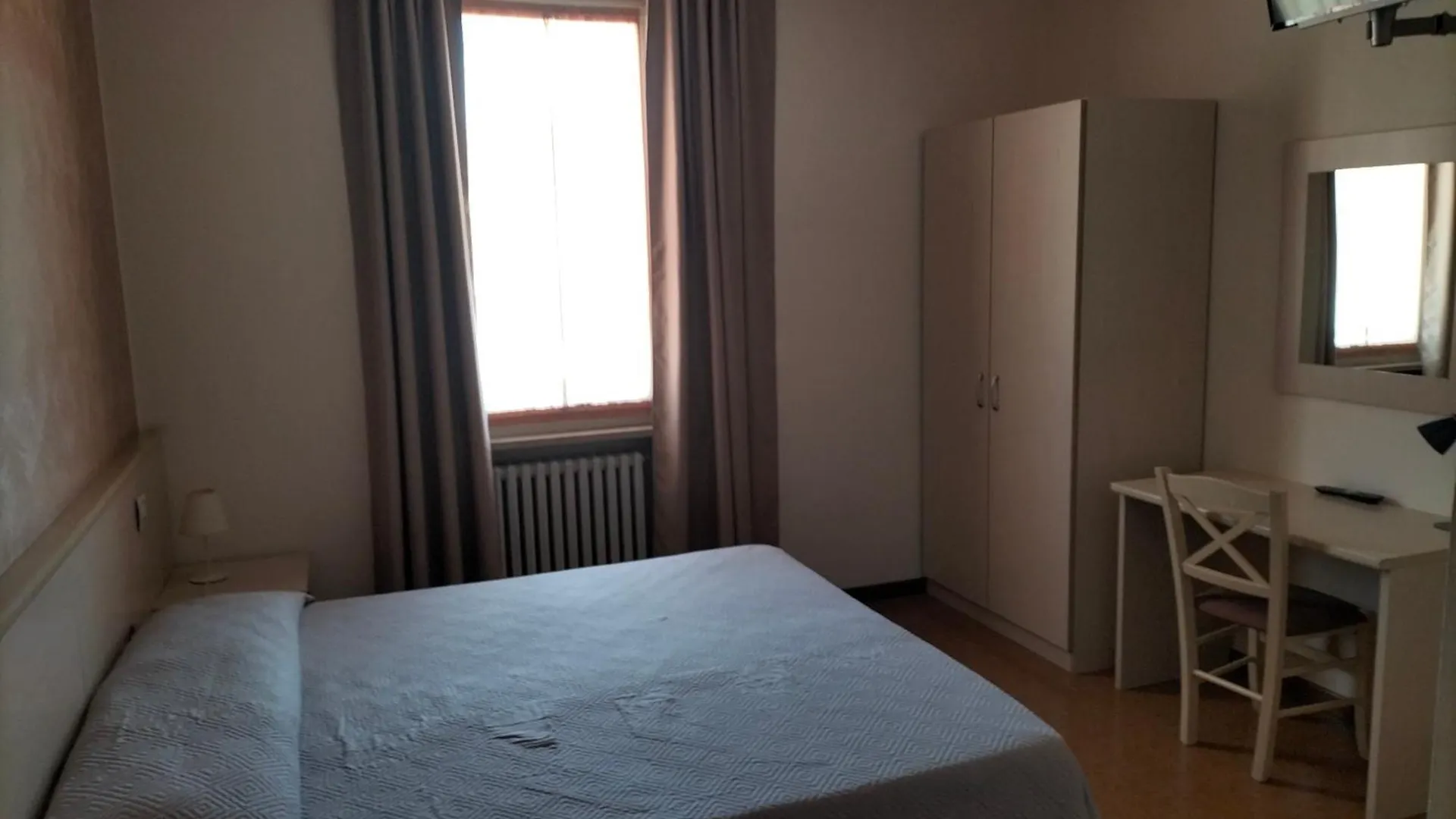 Albergo Grifone 1891 Peschiera del Garda Italia