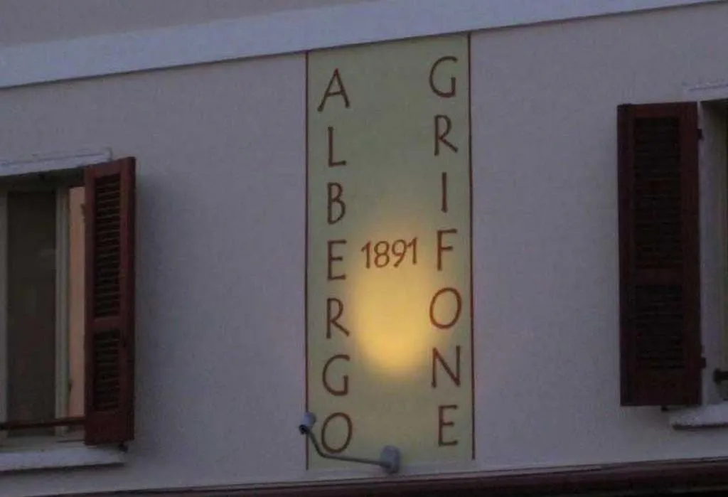 Albergo Grifone 1891 Peschiera del Garda Italy
