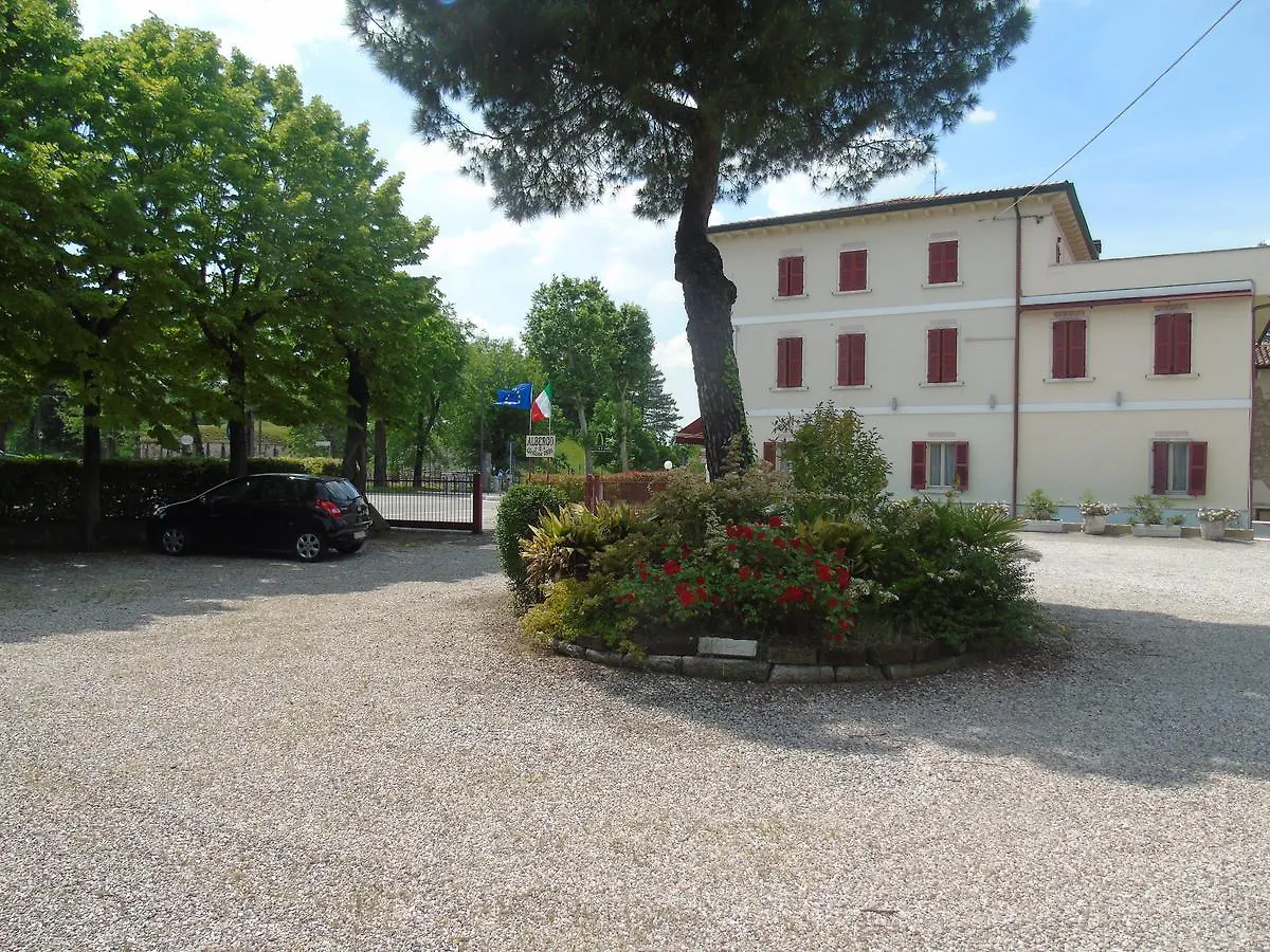 Albergo Grifone 1891 Peschiera del Garda Hotel